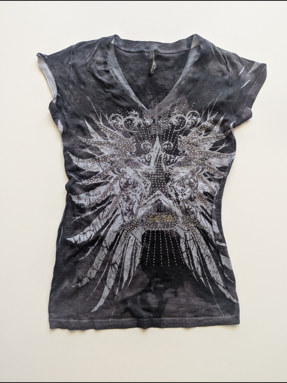 H.I.P Vintage Y2K Winged Star Graphic T-Shirt